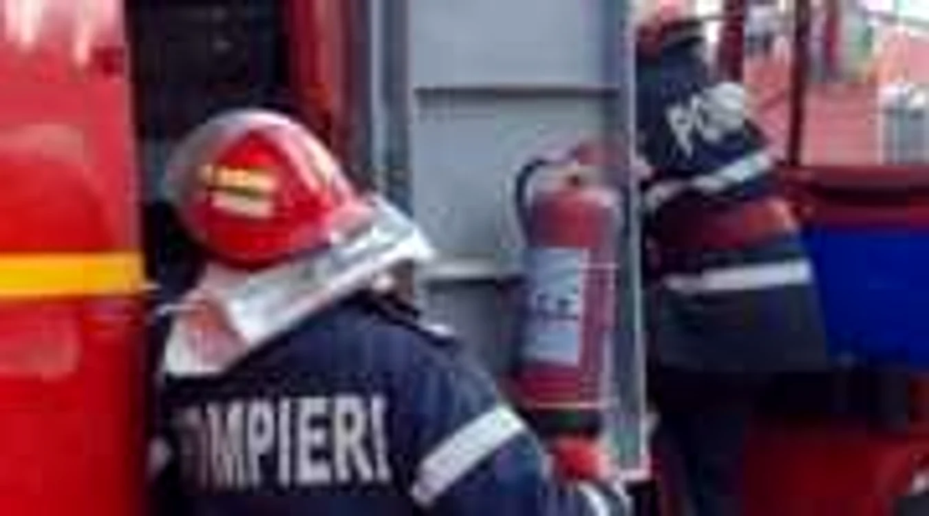 Târgu-Jiu: Un copil de cinci ani a dat foc la două case