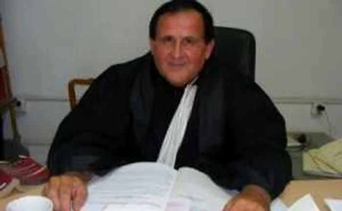 Cluj: Portret - Vasile Grunea, violonistul de la Judecătorie