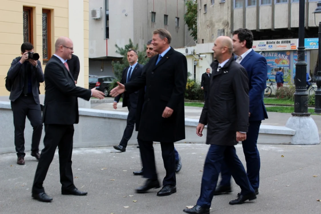 Primarul l-a primit pe preşedintele Iohannis înainte de simpozionul pe tema armatei FOTO Adrian Caraba