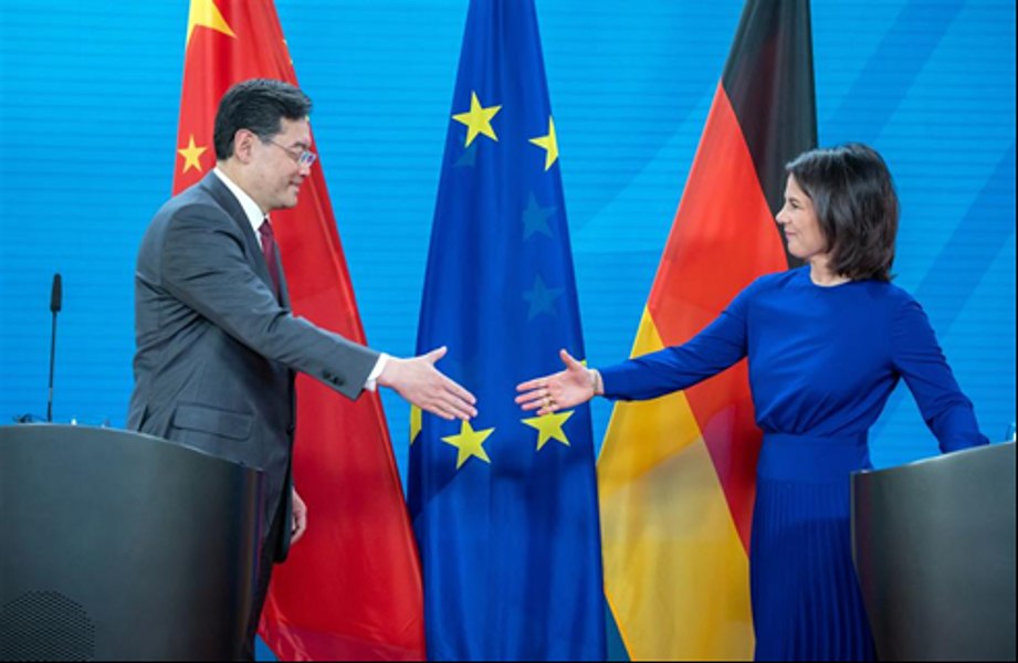 Autonomizarea UE față de SUA și echilibristica chineză în politica externă. China la zi