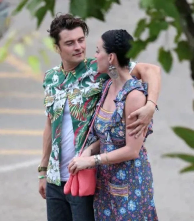 Katy și Orlando s-au comportat ca doi adolescenți îndrăgostiți