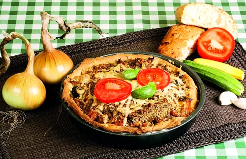 tarta dovlecei carne vita jpeg
