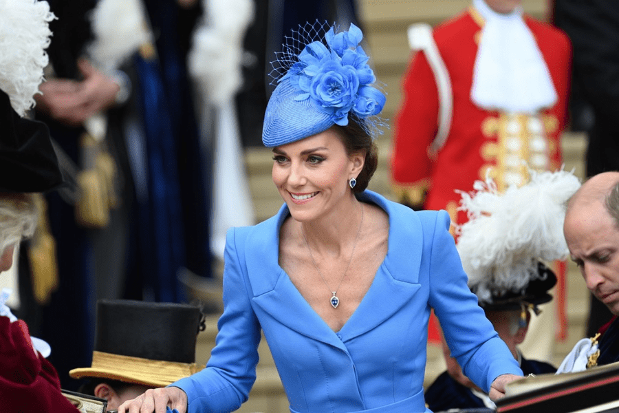 Kate va trebuie să renunțe la stilul vestimentar și să urmeze anumite reguli