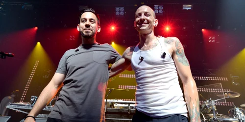 chester bennington si mike shinoda foto getty