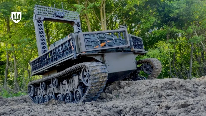 FOTO Ucraina trimite un robot pe câmpul de luptă. Ce este „Furnica” și ce capabilități oferă forțelor ucrainene