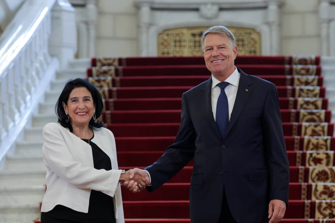 Cei doi oficiali au semnat o declarație comună privind stabilirea unui parteneriat FOTO: Inquam
