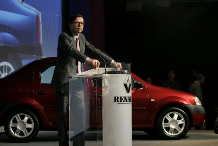 Louis Schweitzer şi proiectul său de suflet, modelul Logan. FOTO: arhivă