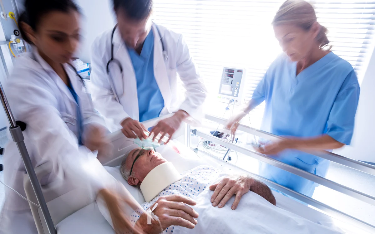 Bărbatul a fost recuperat în timp record. Sursa: Magnific.com