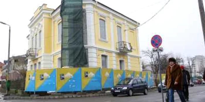 Lucrările la clădirea de patrimoniu trebuiau finalizate anul trecut