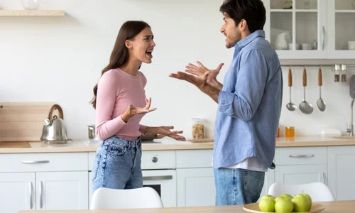 cuplu care se ceartă foto Shutterstock jpg