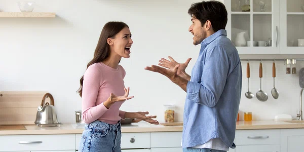 cuplu care se ceartă  foto   Shutterstock jpg