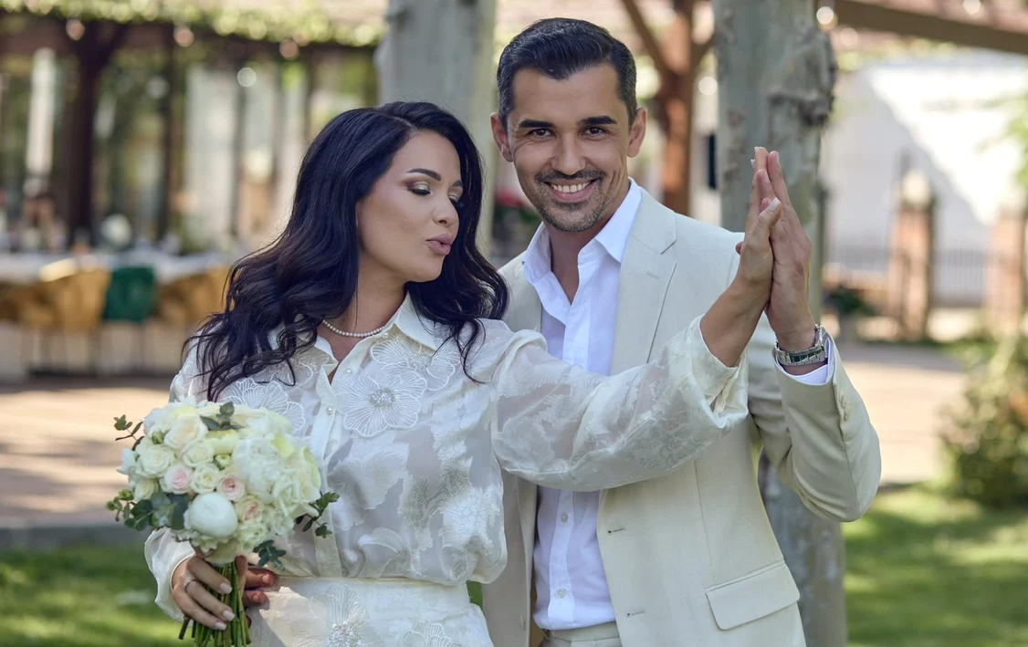 Cum arată noua casă în care s-au mutat Deea și Constantin Cataramă