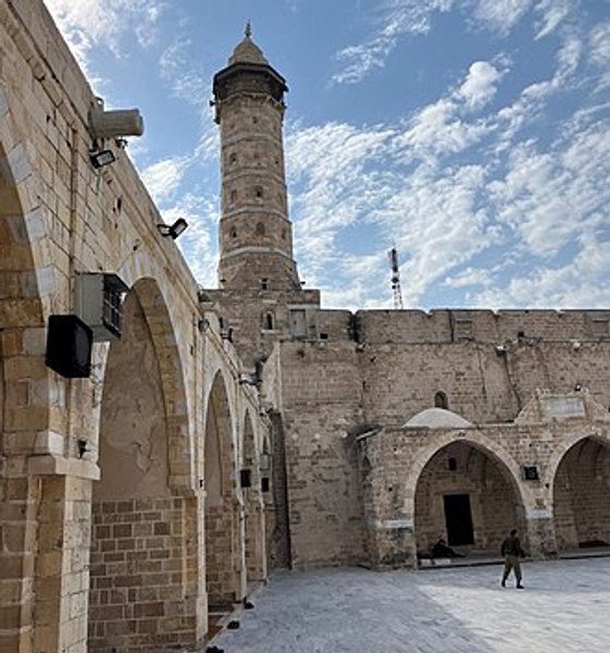 „Tot ce a fost frumos a fost distrus”: Palestinienii plâng un oraș în ruine, cu importante monumente istorice și situri distruse