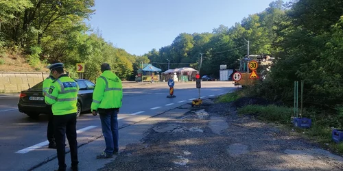 Restricţii rutiere pe DN 7 pentru traficul de mare tonaj pe Dealul Negru între Vâlcea şi Argeş Foto Curierul Zilei