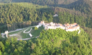 Rasnov vedere aeriana JPG jpeg