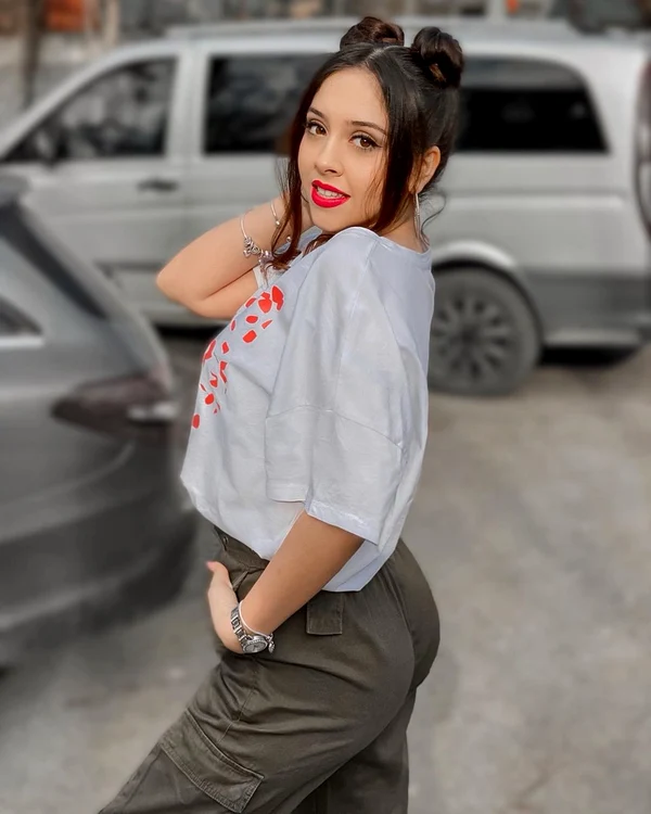 BiBi (17 ani) joacă în serialul „Profu”, de la PRO TV