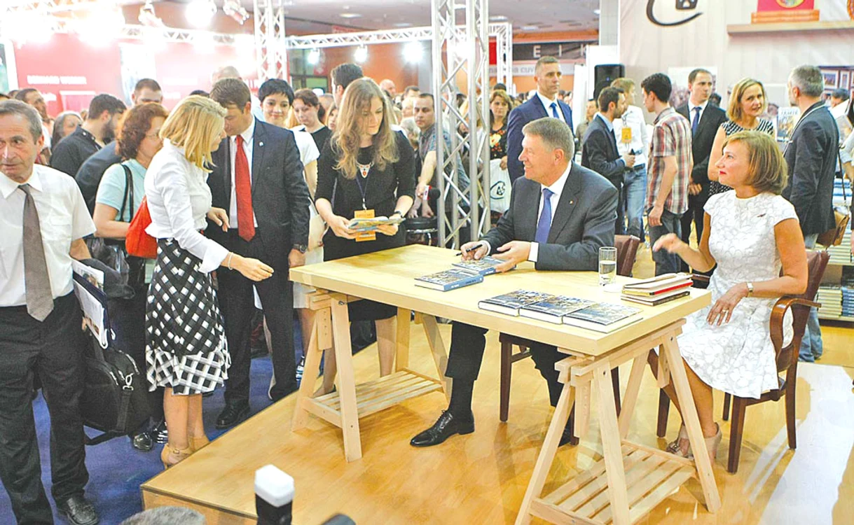
    Cartea a apărut la Editura Zhong Yi, din Beijing  