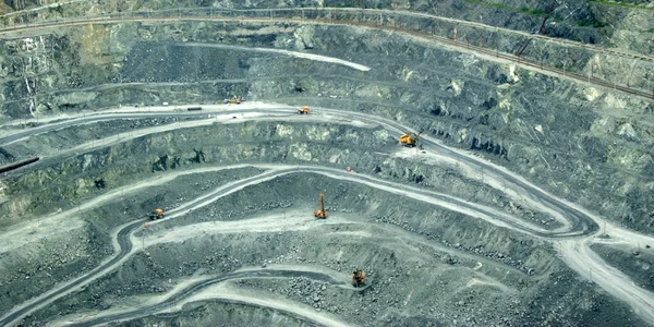 minerit suprafata metale rare foto shutterstock