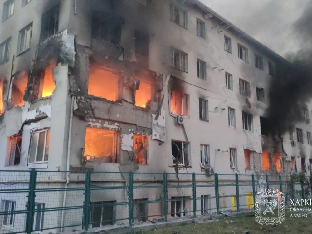 Atac aerian cu bombe ghidate asupra oraşului Harkov. Sunt răniți și s-au produs mai multe incendii