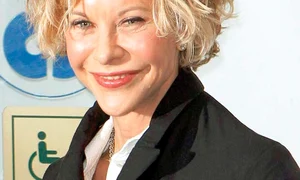 Lara Flynn Boyle (43 de ani)  a încercat să şi repare imperfecţiunile  cu tratamente cosmetice, după ce  rolul din „Twin Peaks” nu i a  mai adus nici un rol de succes (Fotografii: Hepta/Reuters) jpeg