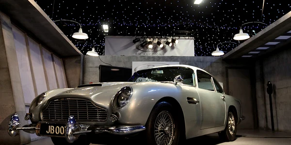 Aston Martin DB5 din 1964 folosit în James Bond Goldfinger Foto Getty Images
