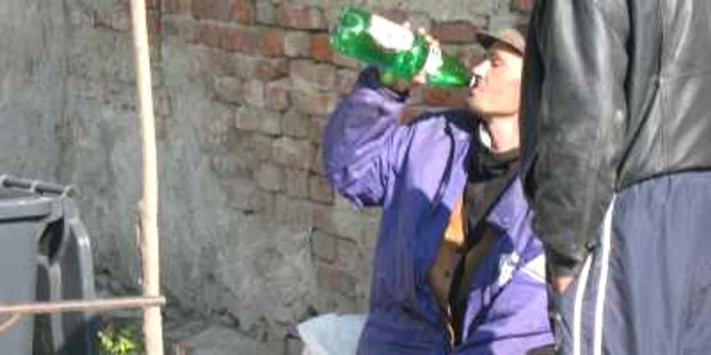 Consumul de alcool pe domeniul public este pedepsit drastic