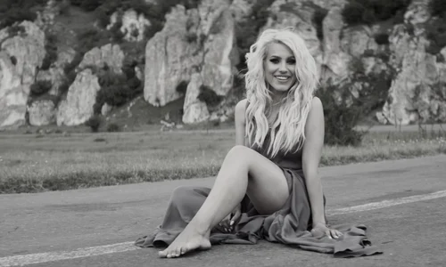 1 amna o sa fie bine png png