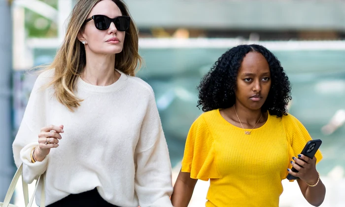 Angelina Jolie, la plimbare prin New York cu fiica sa, Zahara Jolie Pitt, Profimedia jpg