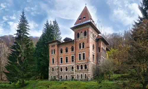 castel apuseni zlatna