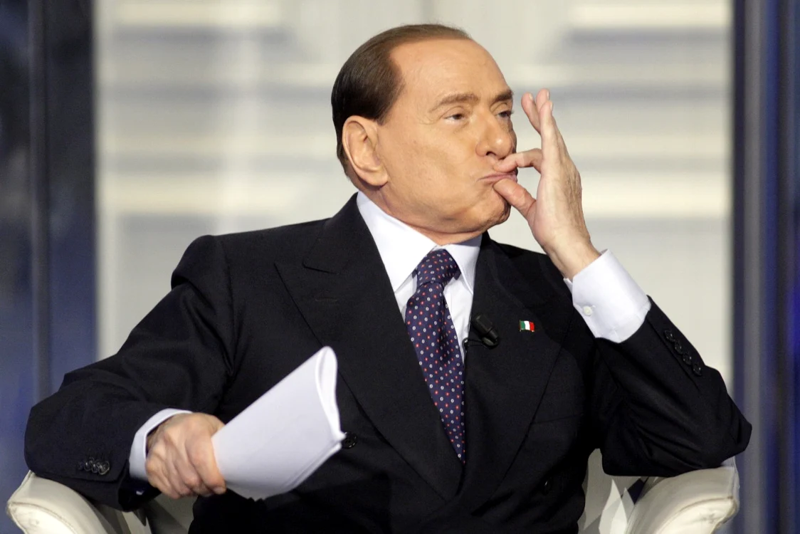 Fostul premier al Italiei, excentricul Silvio Berlusconi
