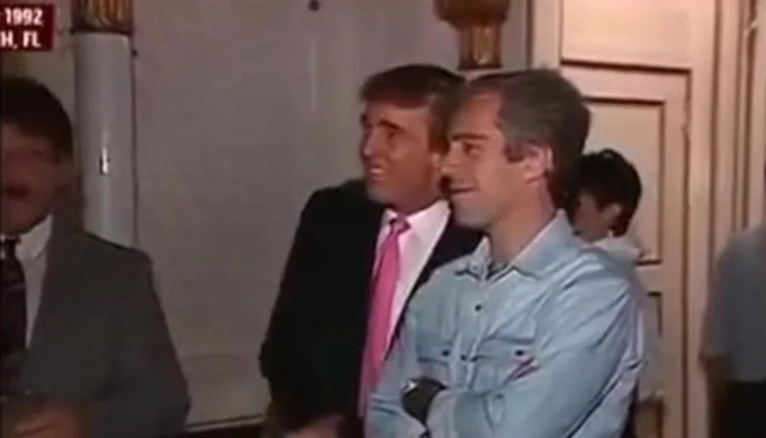 Donald Trump şi Jeffrey Epstein, la o petrecere din 1992, în Florida/FOTO: captură video