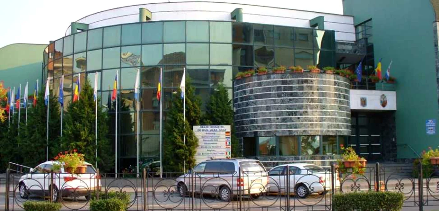 Cea mai mare parte a sporurilor au fost acordate angajaţilor Primăriei Alba Iulia