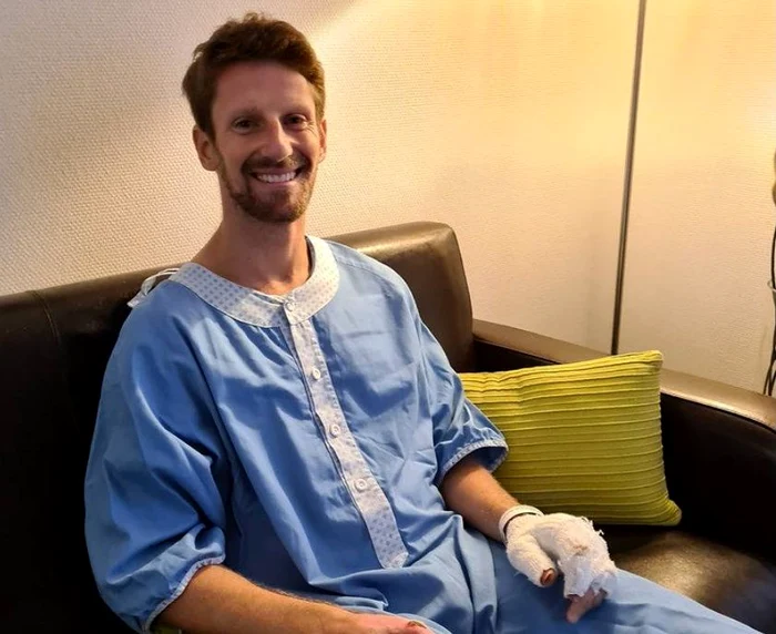 
    Romain Grosjean a postat o imagine cu el după operația la mânăFoto: Instagram / Grosjean  