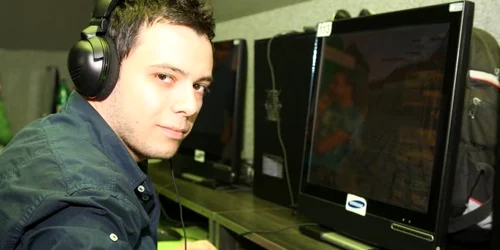„Dece“ este vedetă pe Internet