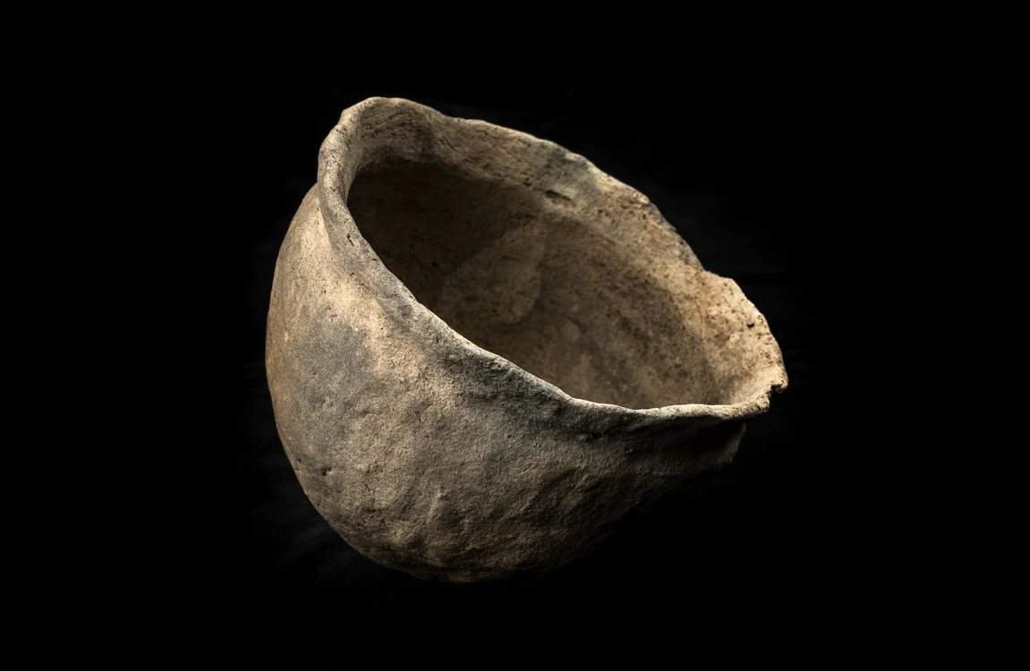 Vasul descoperit în fosta misiune spaniolă (© Kristen Grace / Florida Museum)