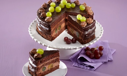 Chocolate tart with wine grapes   steps jpeg