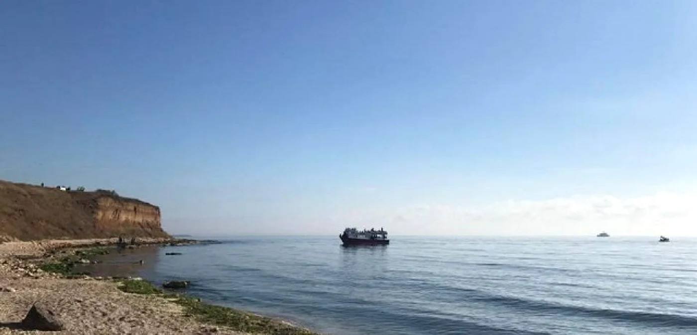 Ambarcaţiunea cu migranţi ilegali a fost depistată în zona 2 Mai  FOTO FacebookDan MV Chitic