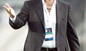 16 17 sport 8 cosmin olaroiu afp 3 2 2010 2 26 22 pm jpeg