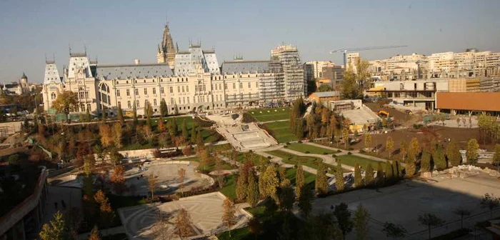 În cadrul Palas va fi construit un mall şi o stradă comercială