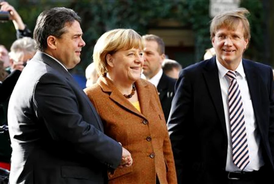 Sigmar Gabriel (SPD) împreună cu Angela Merkel (CDU)