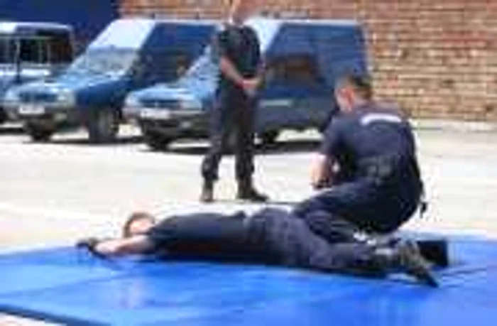 Jandarmii au fost chemaţi să aplaneze conflictul