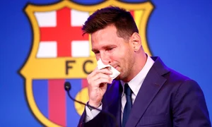 lionel messi plange barcelona jpeg