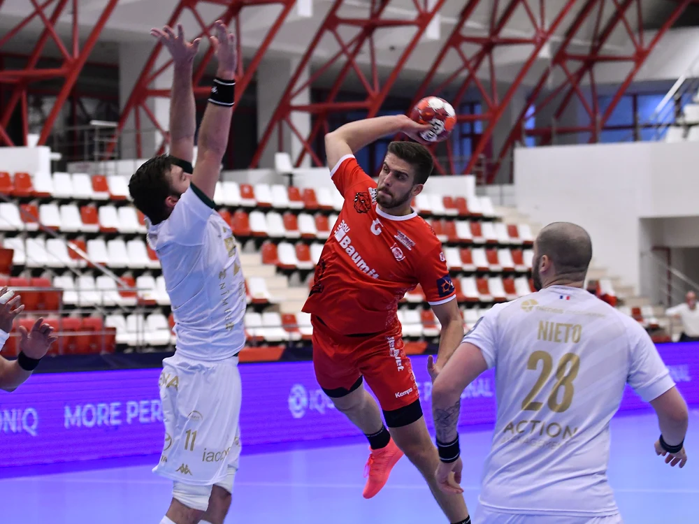
    Tudor Botea a înscris 4 goluri pentru Dinamo în meciul cu NimesFoto: sportpictures.eu  
