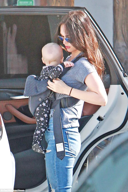 Megan Fox: 30 de ani, anăscut la 4 august 2016, locul naşterii: Los Angeles