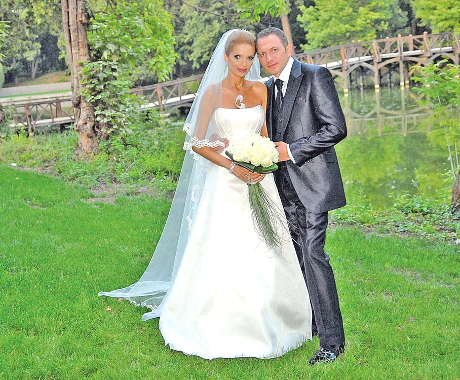 Flori după divorț,  la fel ca acelea din  buchetul de nuntă