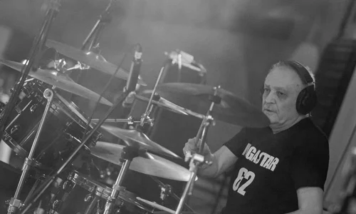 Lelut Vasilescu a murit trupa Compact in doliu jpg