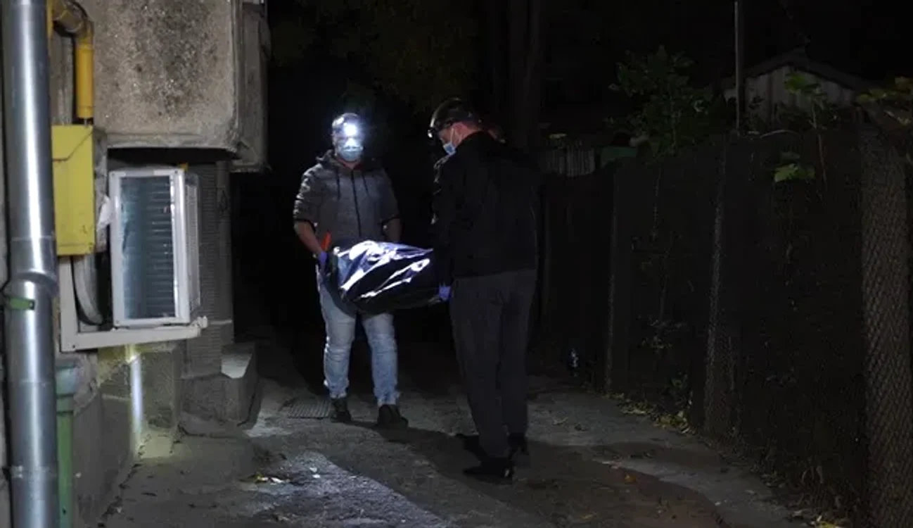Trupul neinsufletit a fost preluat de medicii legisti pentru autopsie