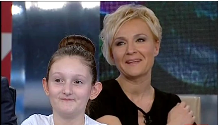 Dana Chera are un bebeluş cu noul soţ, dar ea mai are doi copii, pe David şi Maria