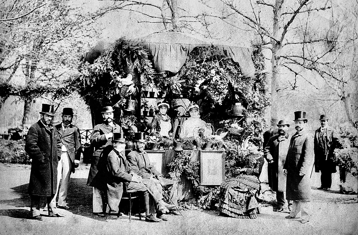 Chioșc în Parcul Cișmigiu, la sfârșitul secolului al XIX-lea (© Wikimedia Commons)