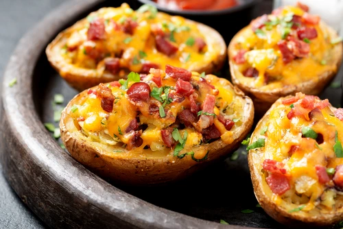2 cartofi copti bacon cascaval shutterstock 1295330575 jpg jpeg